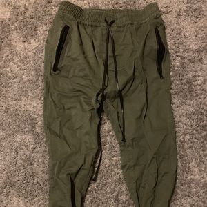 JOGGERS GREEN BLACK ICON MEDIUM